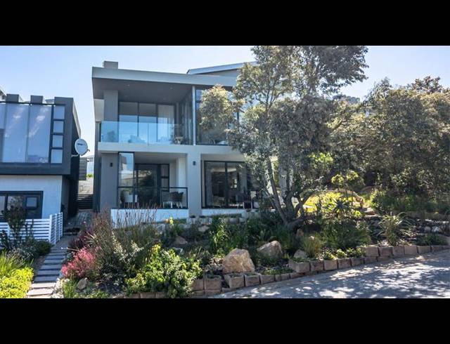 4 BEDROOM HOUSE FOR SALE IN PINNACLE POINT GOLF ESTATE